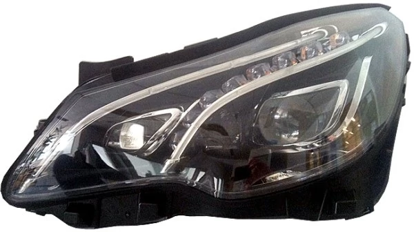 Mercedes E(207) LED fényszóró