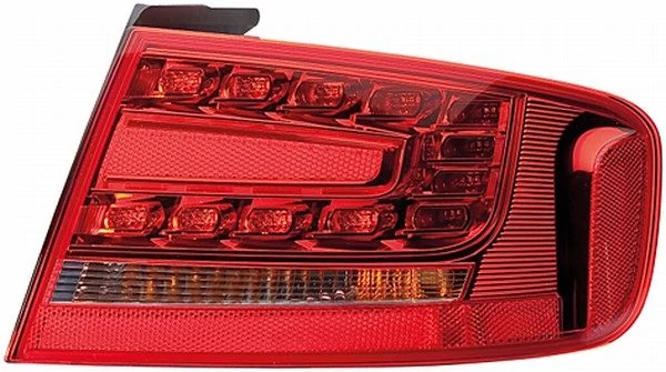 Audi A4 hátsó külső LED lámpa