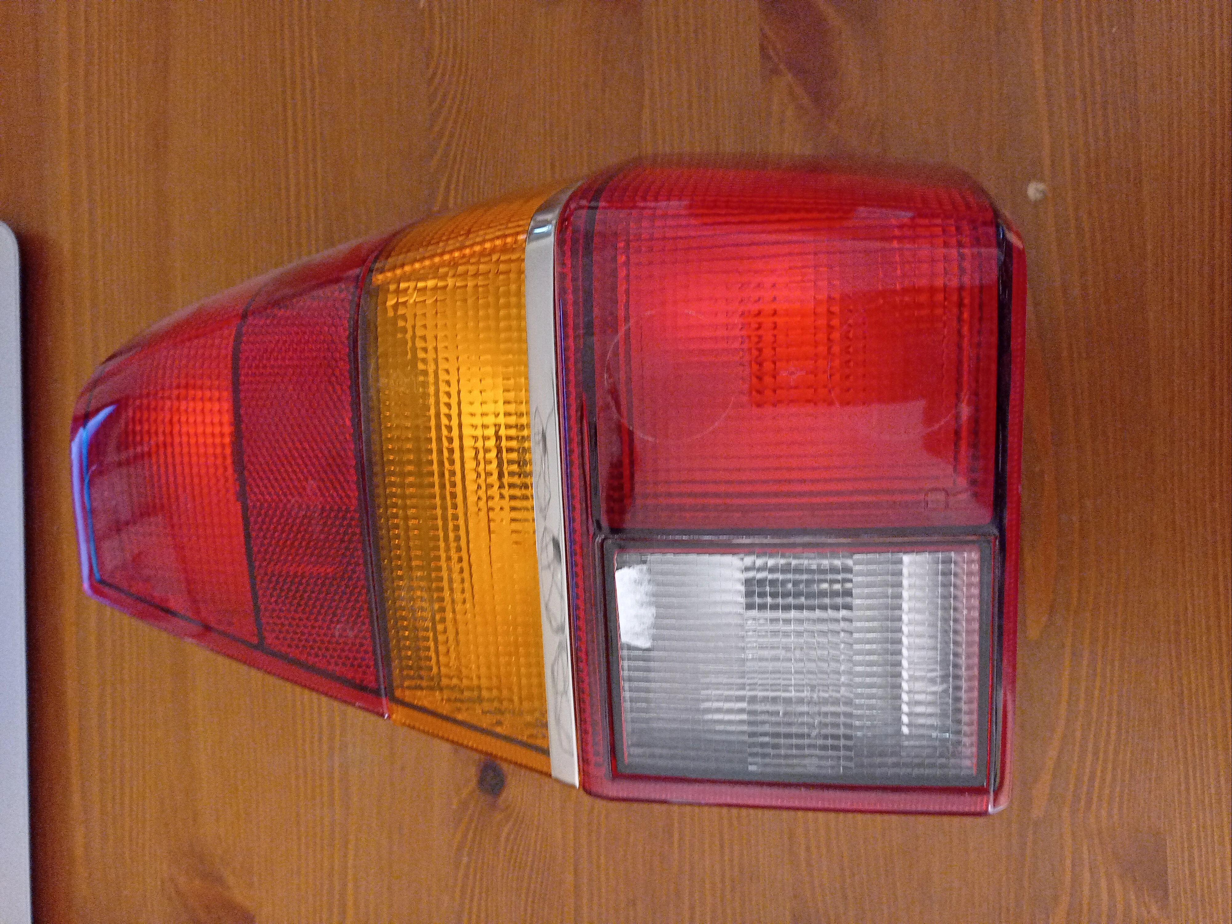 VW Passat I. jobb hátsó lámpa